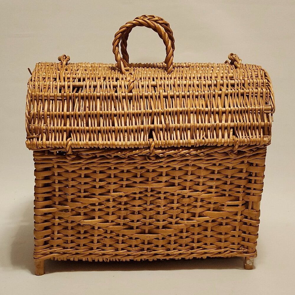 LOVELY Vintage Wicker Baker Dome Top Handle Light Brown LARGE